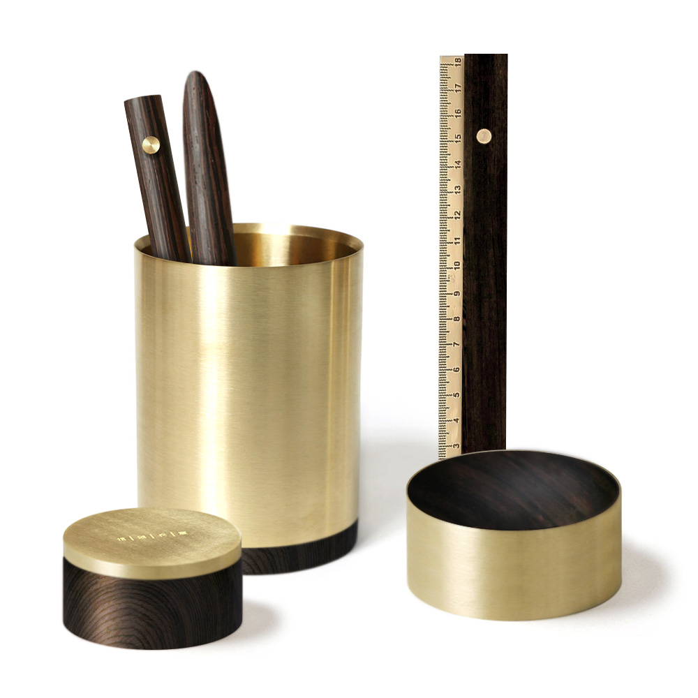 Timeless Wenge Набор для рабочего стола
Timeless Wenge Набор для рабочего стола