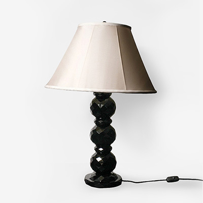 Лампа настольная черная Daniela