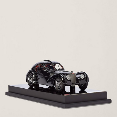 Bugatti 57SC Модель автомобиля 1:18