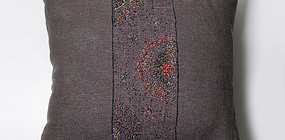 Beads Dark Brown Подушка