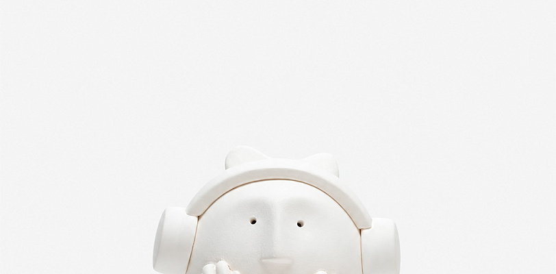 Скульптура Easy Listener #2