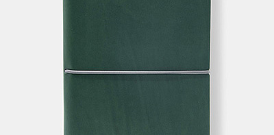 Ежедневник нелинованный в зелёной обложке Classic