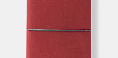 Ежедневник нелинованный в красной обложке Classic