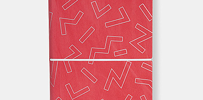 Ежедневник линованный в красной обложке Shapes