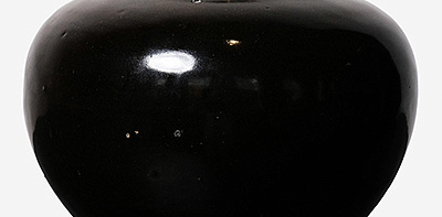 Ваза черная Ornamenta I