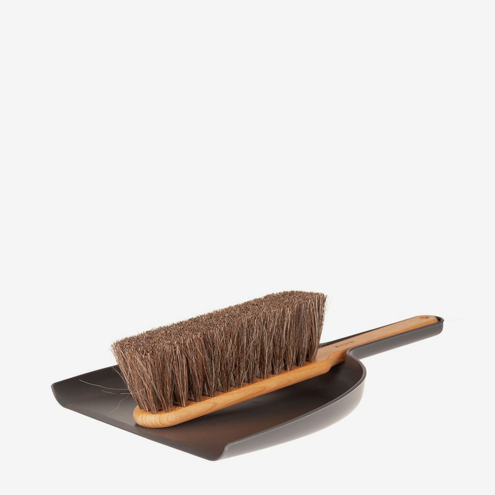 Dustpan & Brush Graphit Black Щётка с совком Iris Hantverk