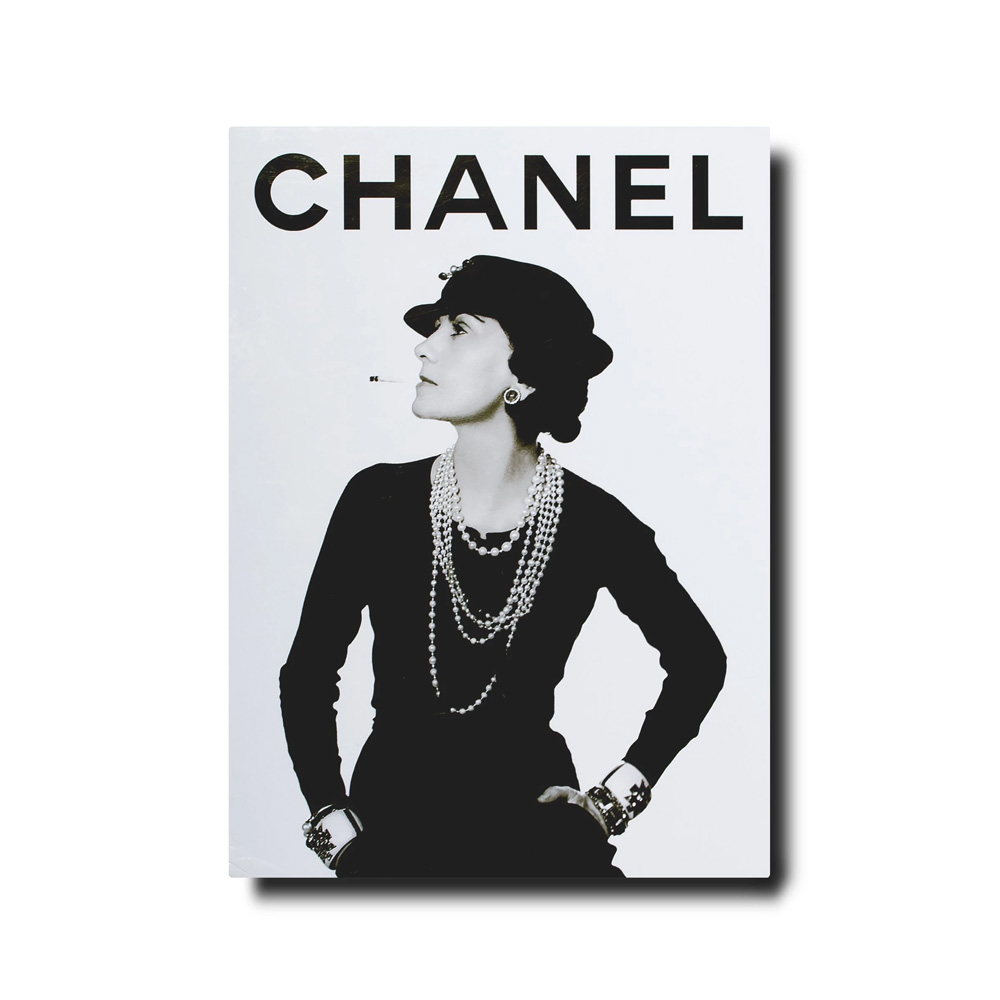 

Книга Chanel Set of 3