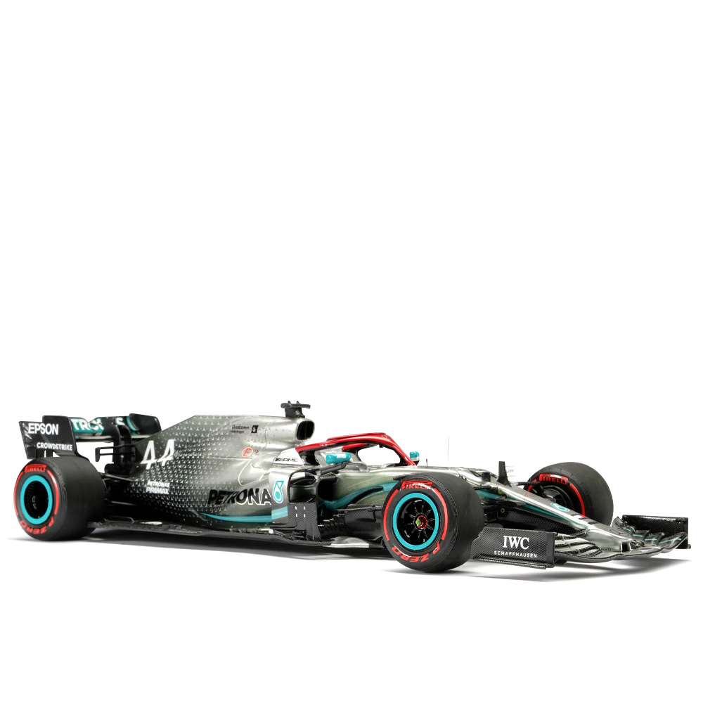 

Mercedes-AMG F1 W10 EQ Power+ Модель автомобиля 1:18