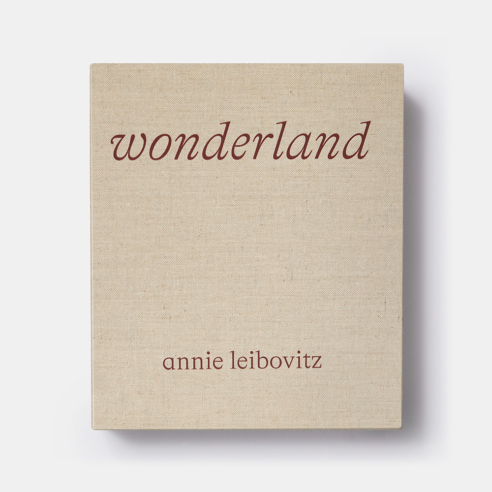 Wonderland: Annie Leibovitz Книга annie leibovitz at work книга