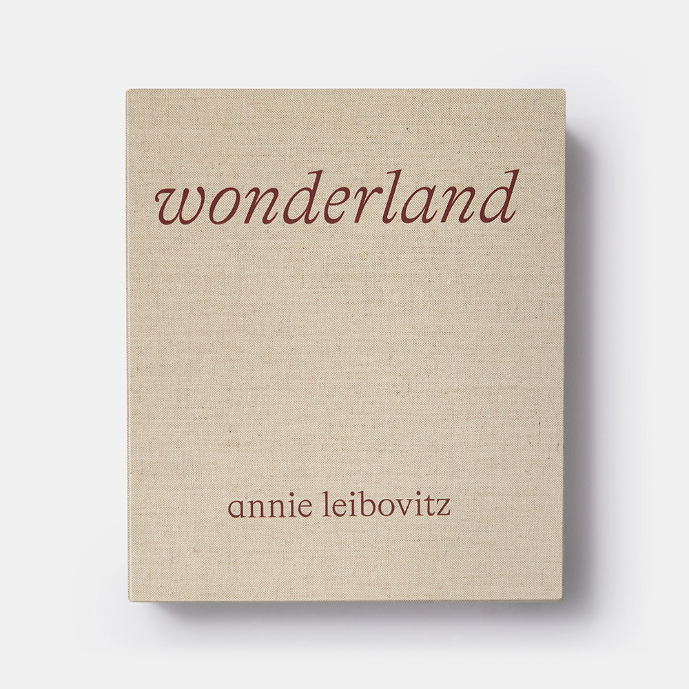 Wonderland: Annie Leibovitz (Luxury Edition) Книга annie leibovitz at work книга