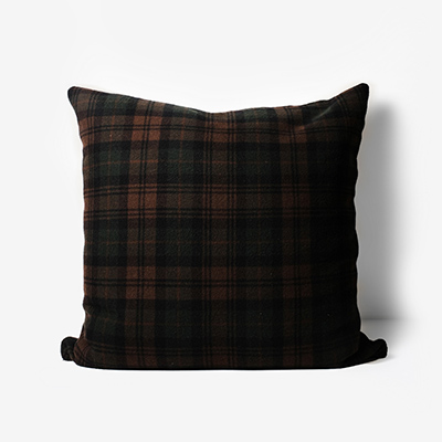Подушка декоративная в клетку