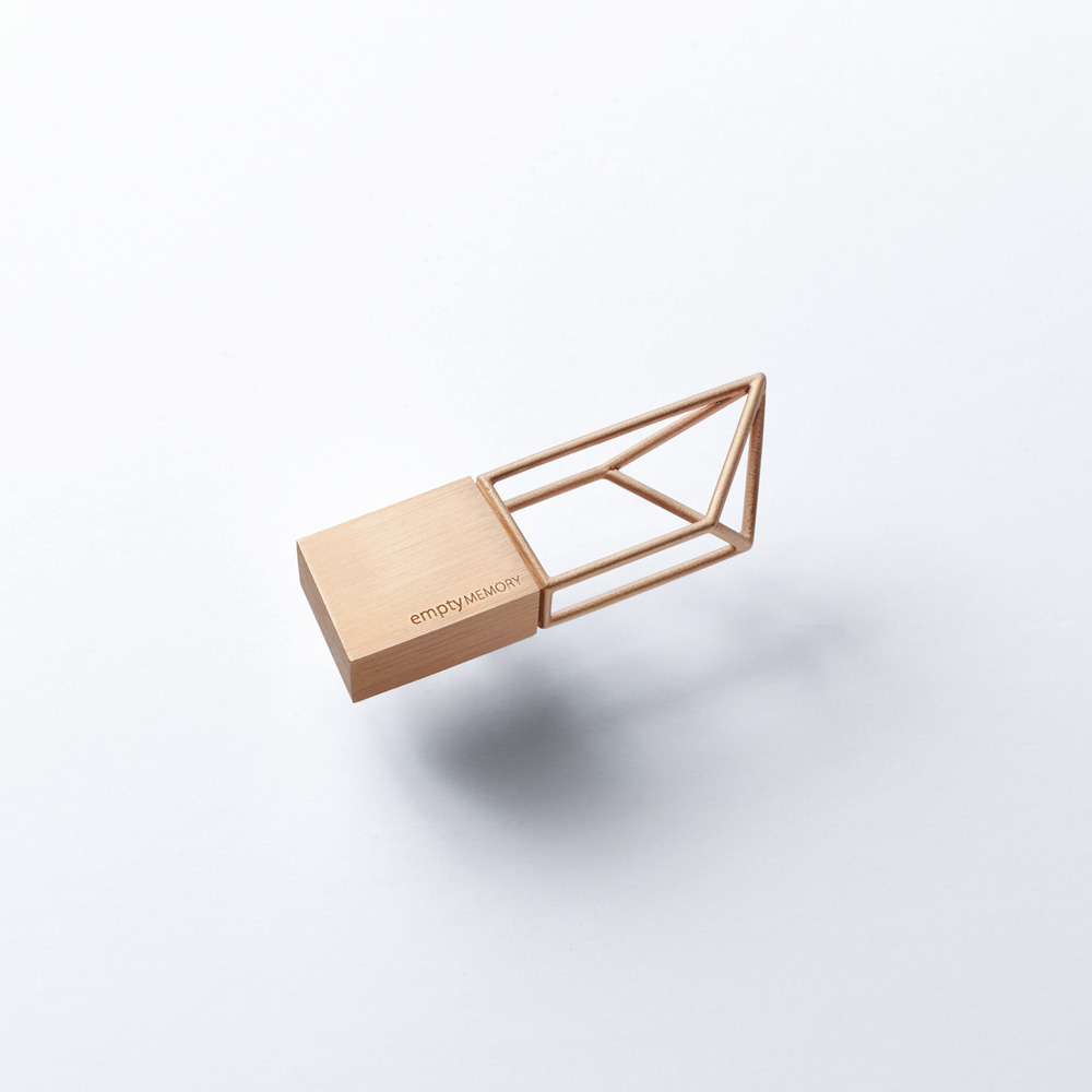 

Empty Memory Gold USB-накопитель
