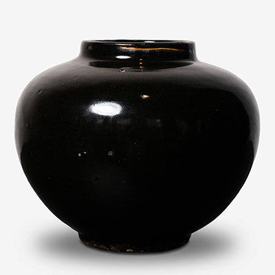 Ваза черная Ornamenta I