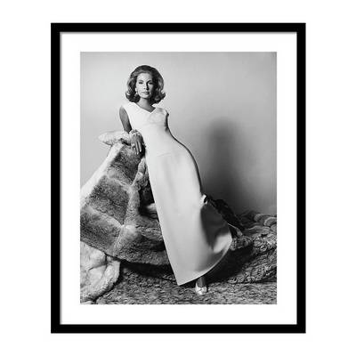 Mrs. Alfred Gwynne Vanderbilt Modeling an Evening Постер Mrs. Alfred Gwynne Vanderbilt Modeling an Evening Постер